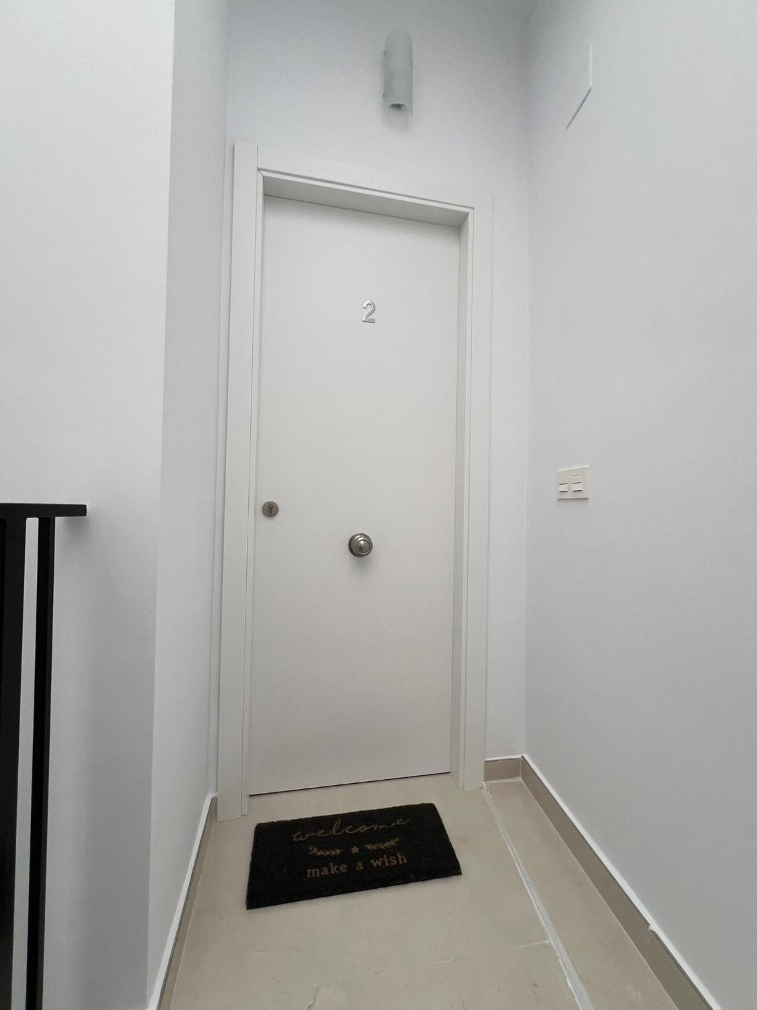 White House Apartment กัสเตญองเดลาปลานา ภายนอก รูปภาพ