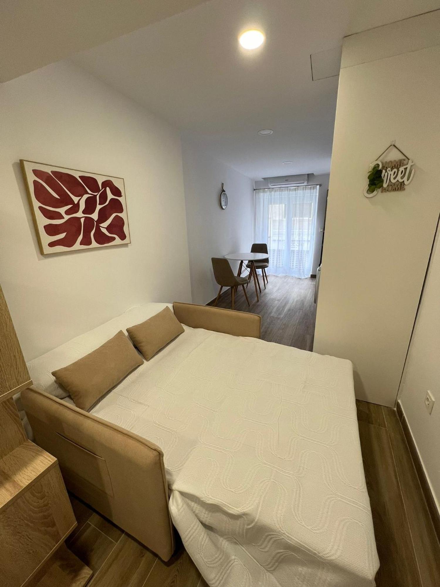 White House Apartment กัสเตญองเดลาปลานา ภายนอก รูปภาพ