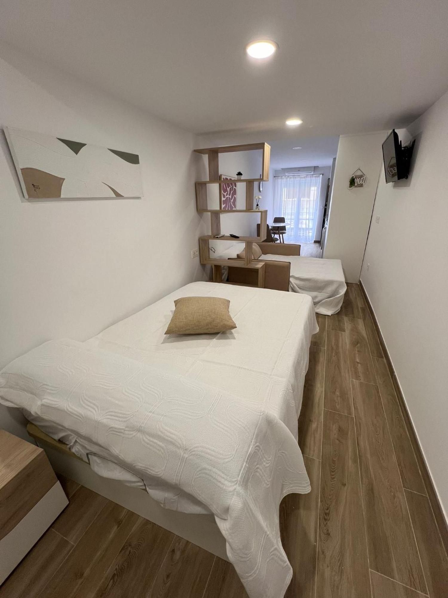White House Apartment กัสเตญองเดลาปลานา ภายนอก รูปภาพ